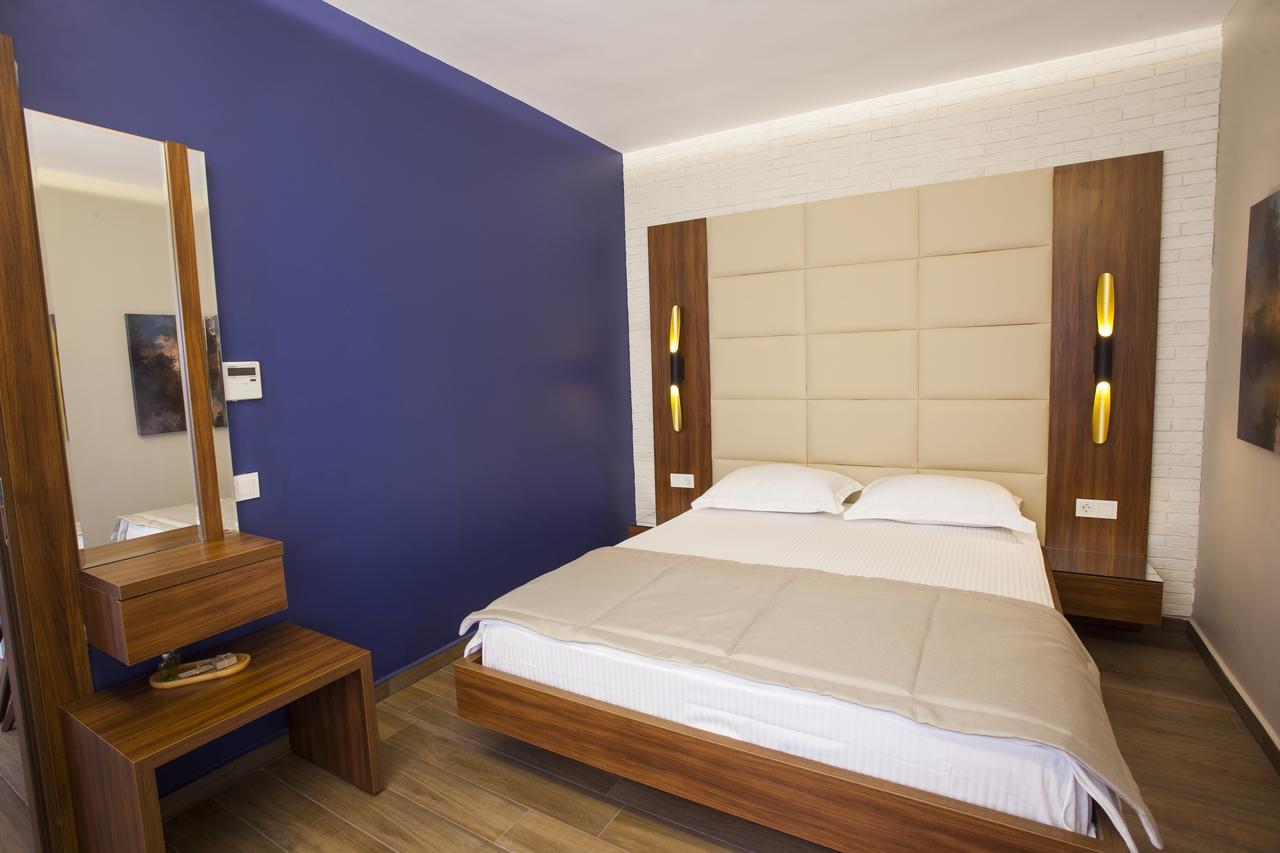 Maxuite Hotel In Home Akçay Exteriör bild