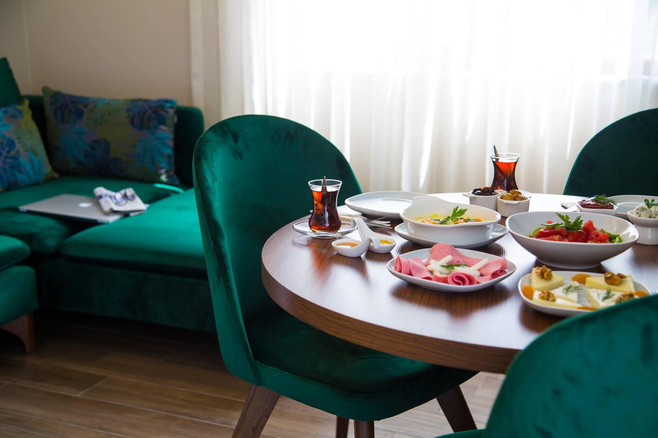 Maxuite Hotel In Home Akçay Exteriör bild